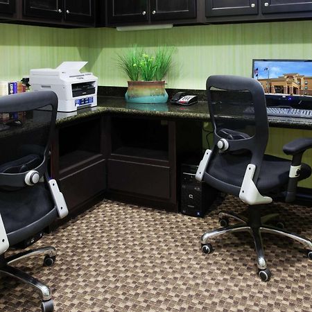 Hampton Inn & Suites Middlebury Kültér fotó