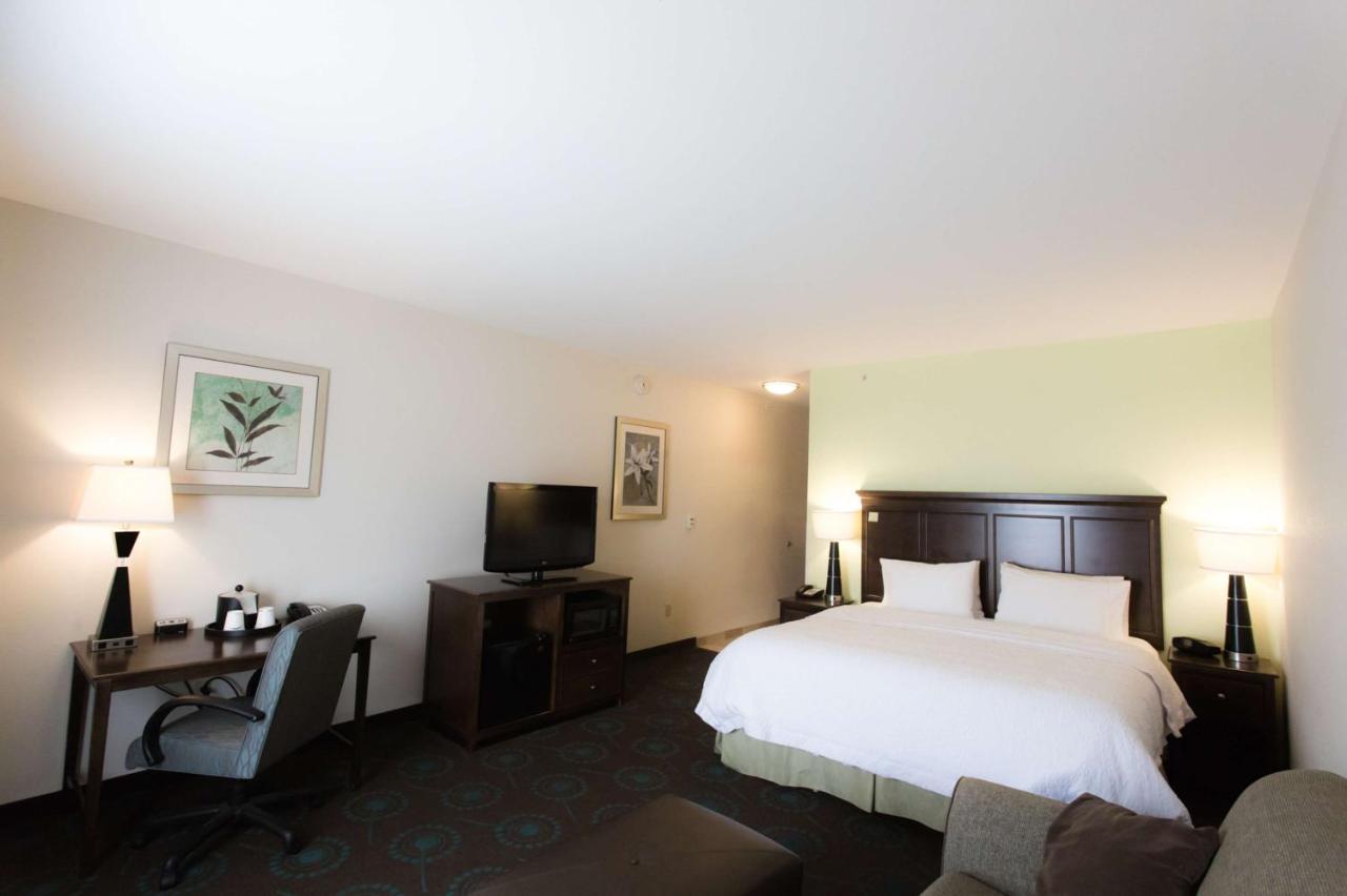 Hampton Inn & Suites Middlebury Kültér fotó