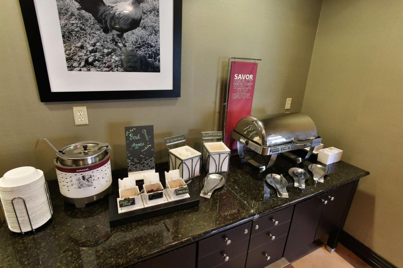 Hampton Inn & Suites Middlebury Kültér fotó