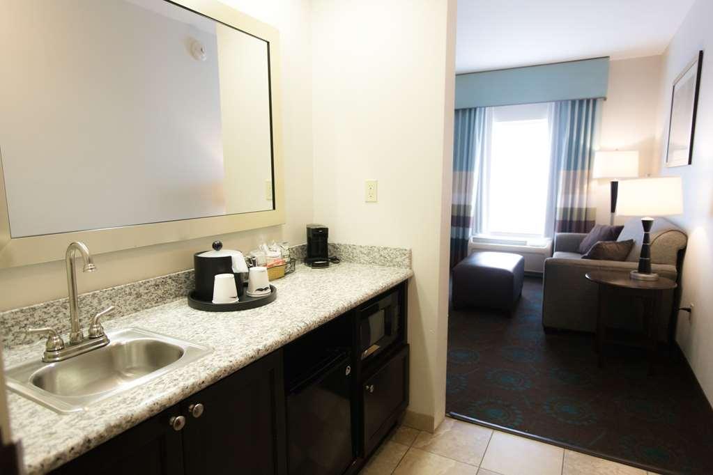 Hampton Inn & Suites Middlebury Szoba fotó