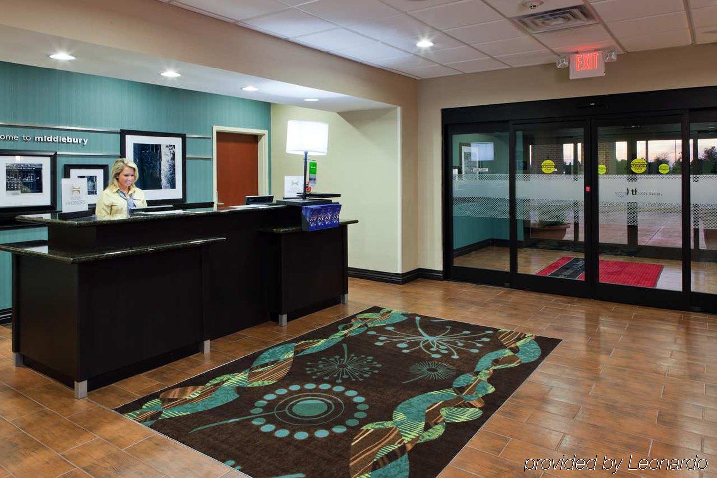 Hampton Inn & Suites Middlebury Beltér fotó